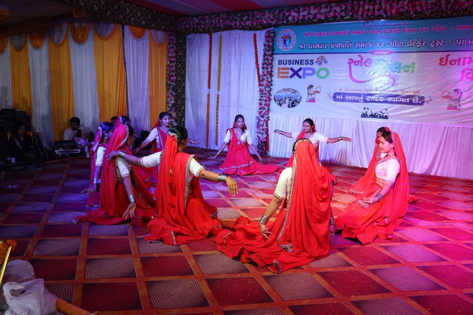 સાંસ્કૃતિક કાર્યક્રમ – નૃત્ય